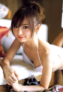 篠田麻里子の画像007