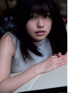 冨手麻妙の画像004