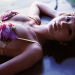 安田美沙子の壁紙x015