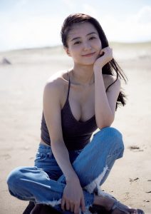 高田里穂の画像032