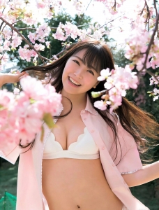 白間美瑠の水着グラビア画像171